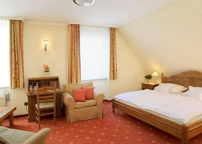 Airport Fashion Hotel