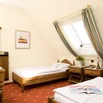 Hotel Airport Fashion 3*