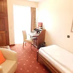 Airport Fashion Hotel