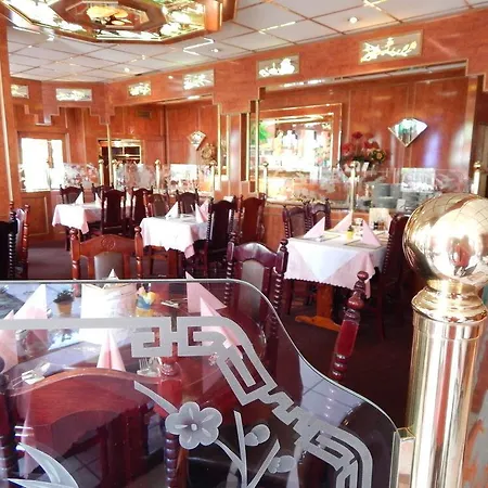 Airport Fashion 3* Ντίσελντορφ