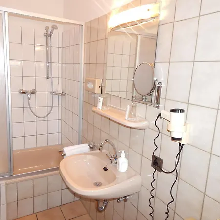 Airport Fashion 3* Ντίσελντορφ