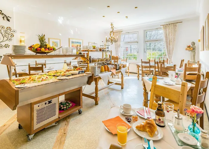 Airport Fashion 3* Düsseldorf